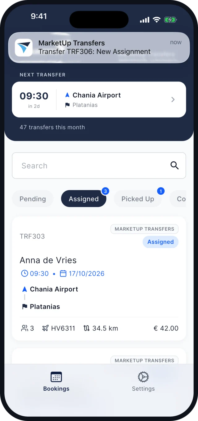 TransferVista driver app: a new assignment arrives as a push notification